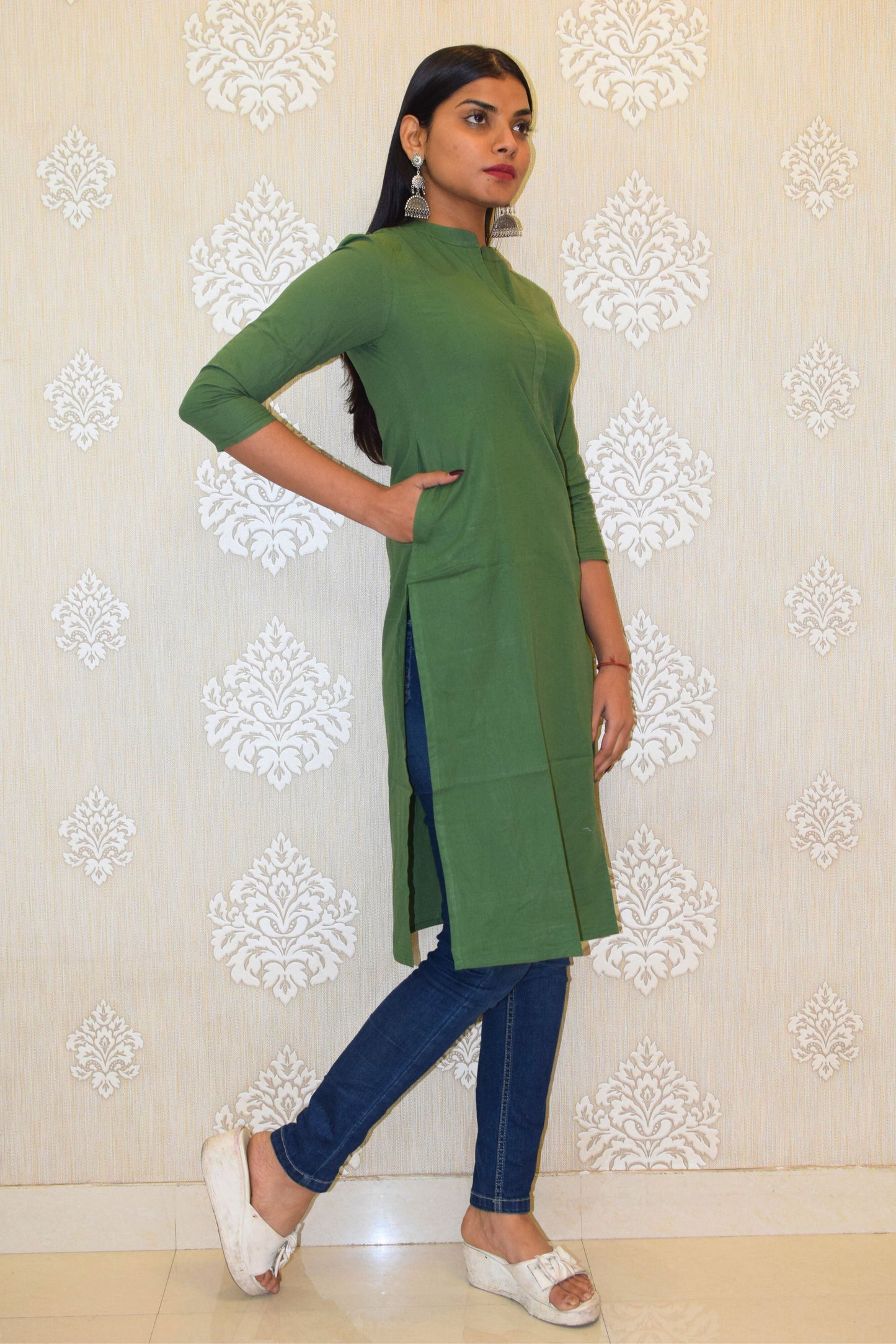 Green collared round neck Plain Cotton Kurta