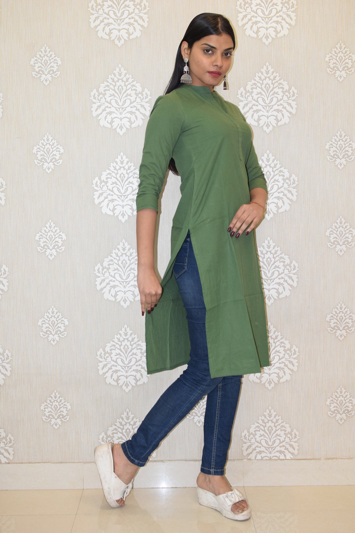 Green collared round neck Plain Cotton Kurta
