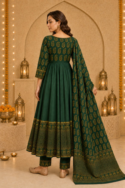 Women’s Paisley Printed Green Anarkali Kurta Set with Dupatta
