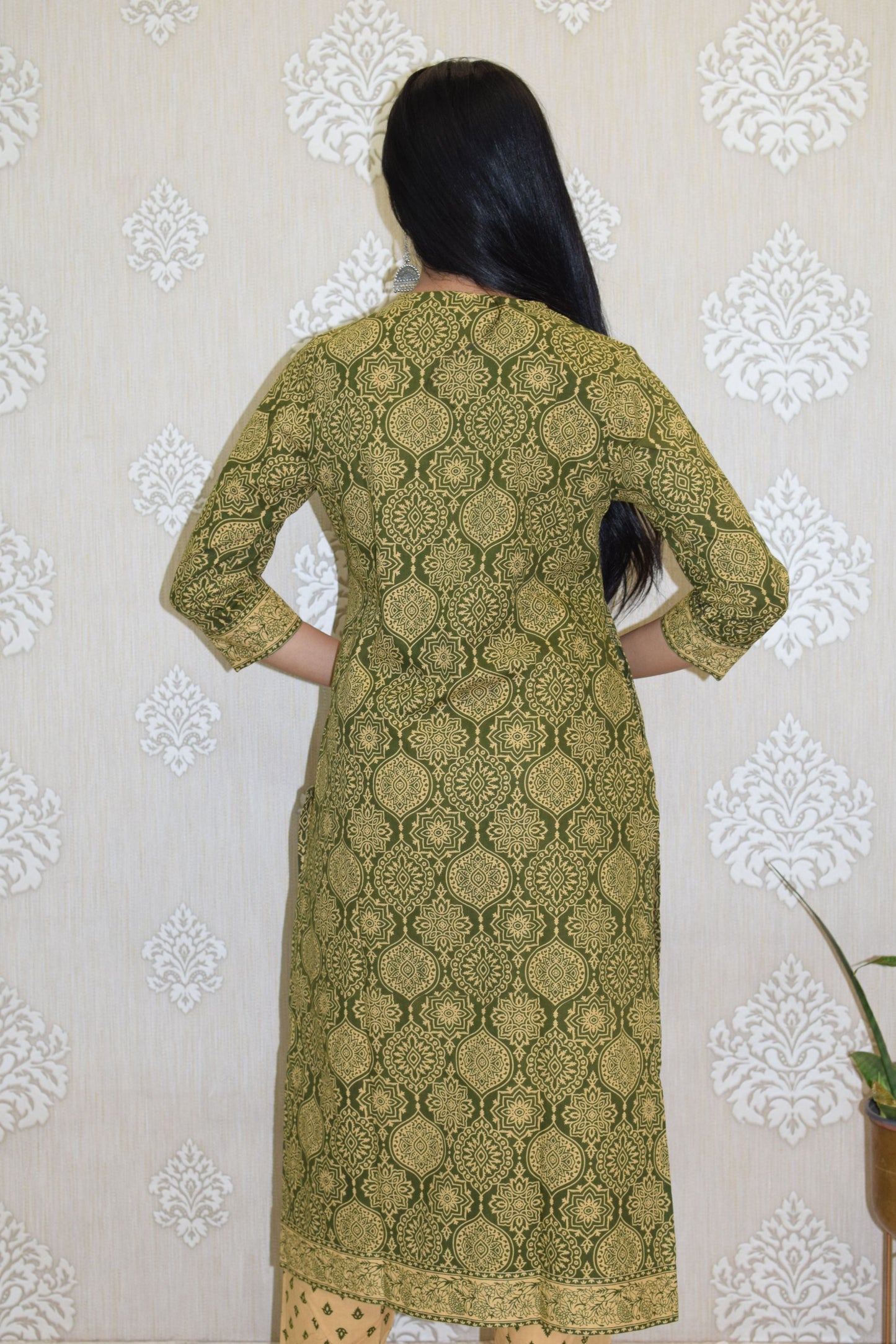 Green V-neck Sanganeri Print cotton straight Suit