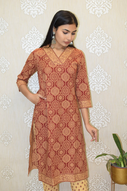 Maroon V-neck Sanganeri Print cotton straight Suit