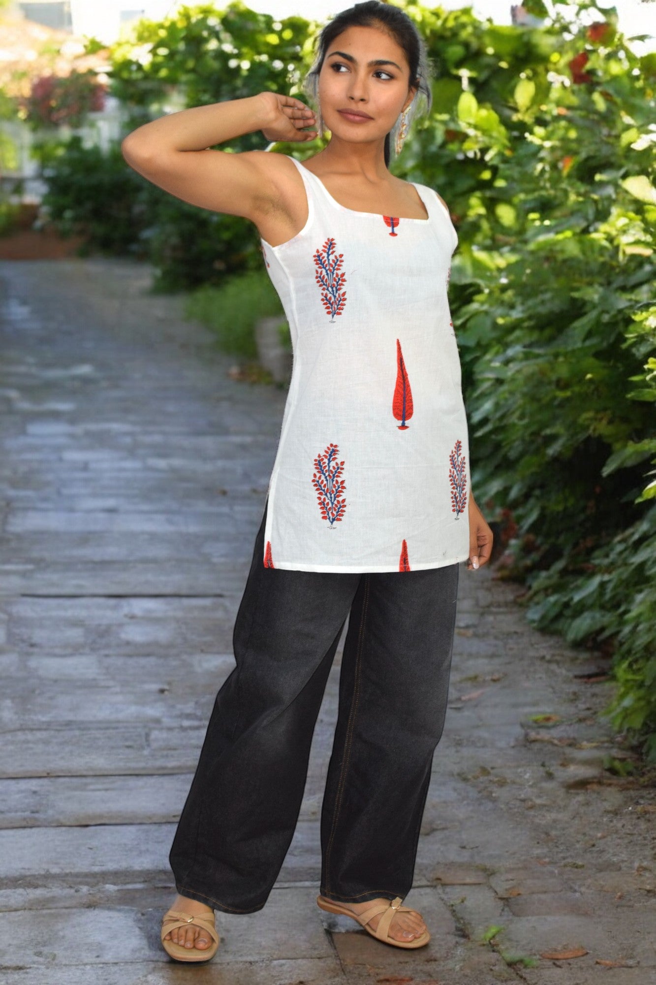 White Red Cotton Broad neck Kurti