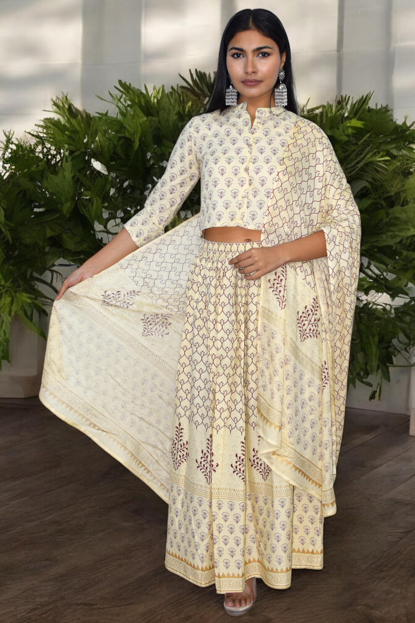 Sunehri Saaj Lehenga Set