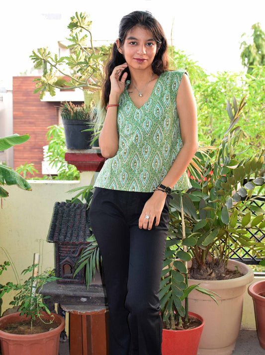 Green booti V-Neck cotton short top