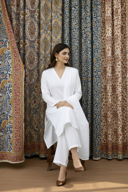 Sukoon Ivory V-white Kurta Set with Dupatta